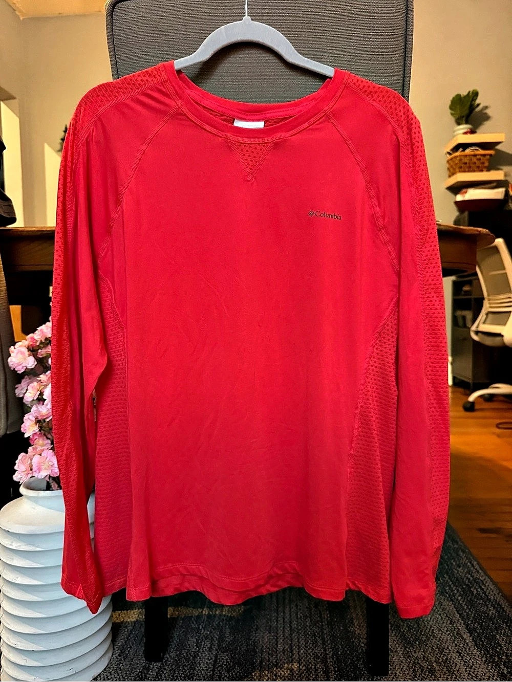 Columbia Long Sleeve Mesh Panel Top in Red Size XL